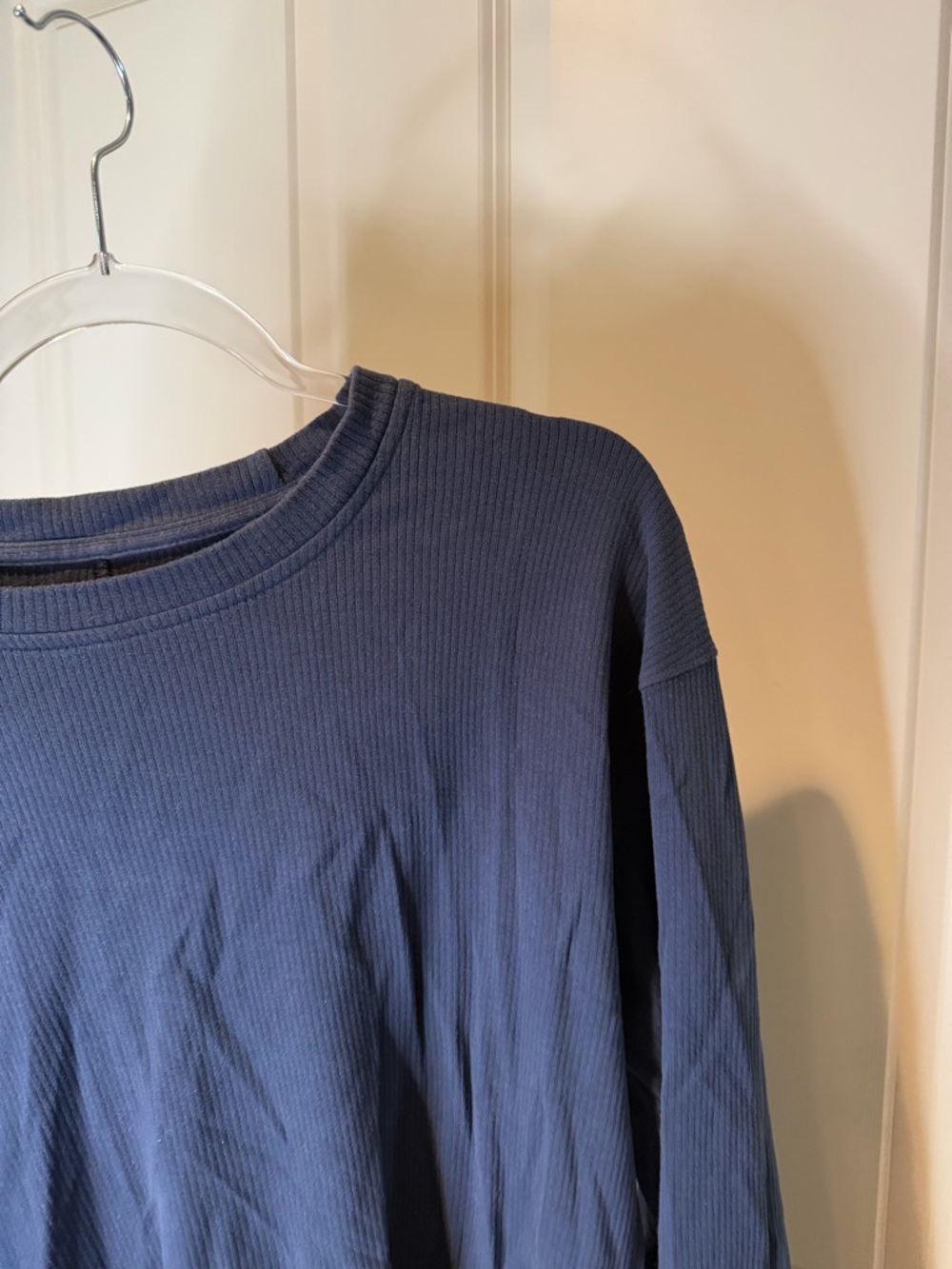 Abercrombie & Fitch Men's Soft Navy Ribbed Long Sleeve